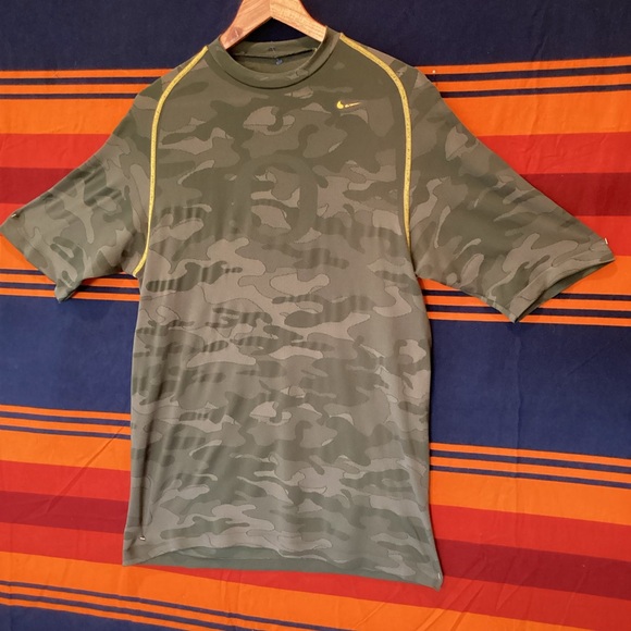 Vintage Nike team Pro Camo Oregon ducks Short Sleeve workout shirt - Picture 1 of 11